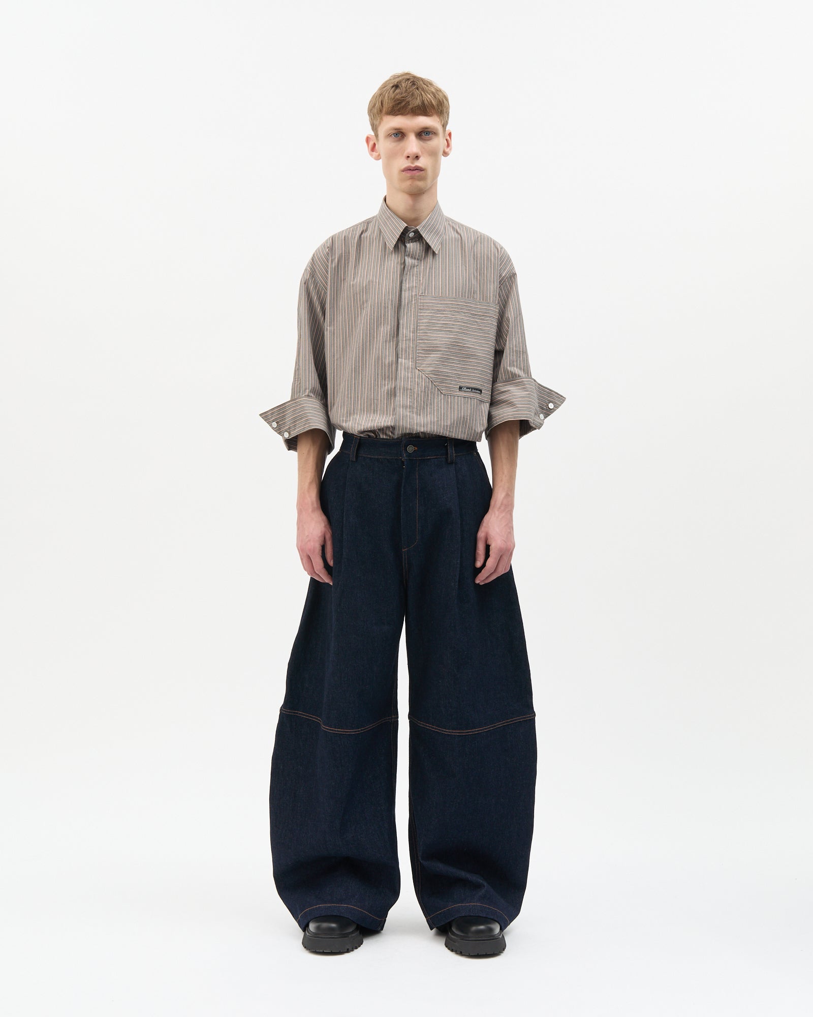Washed Denim Curved Pants