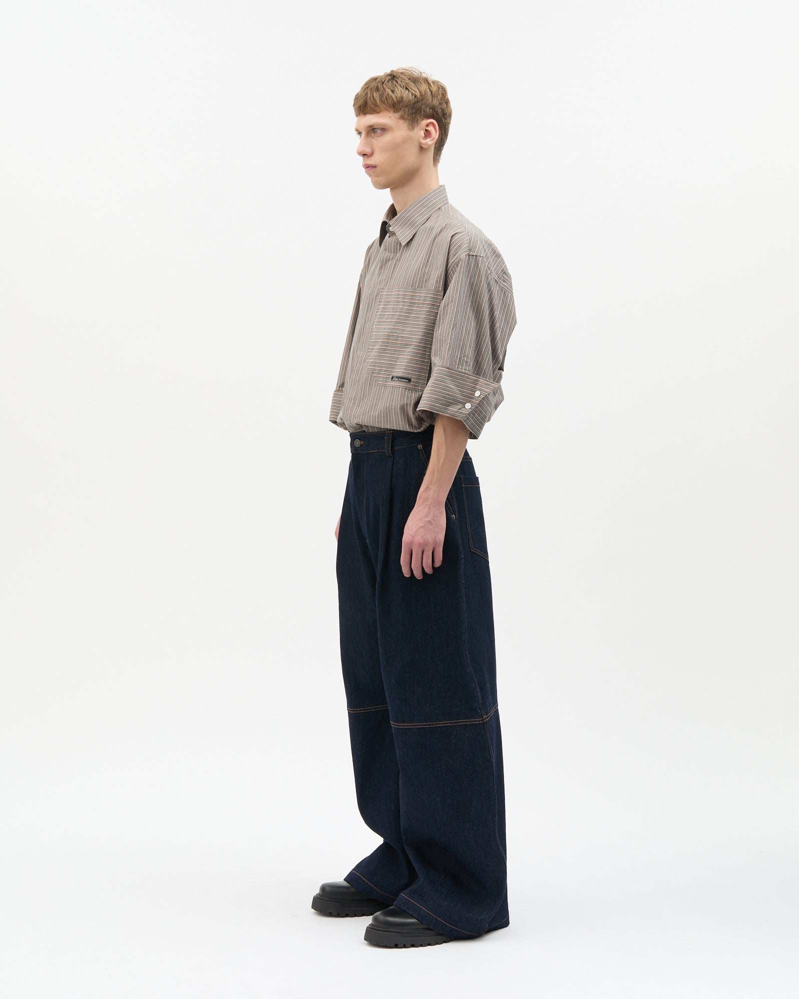Washed Denim Curved Pants
