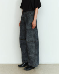 PAINTED DENIM CURVED PANTS