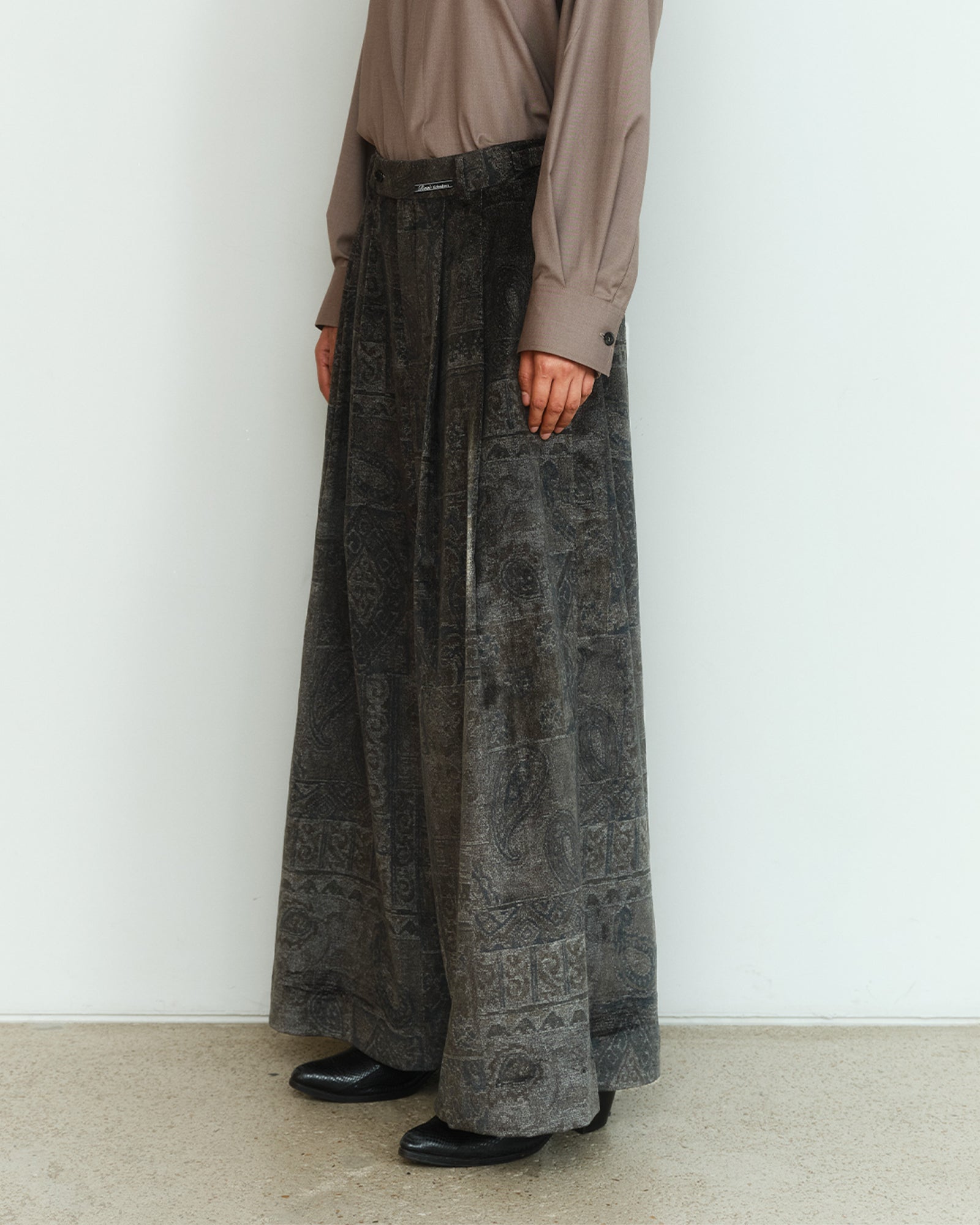 VELVET WIDE LEG SLACKS