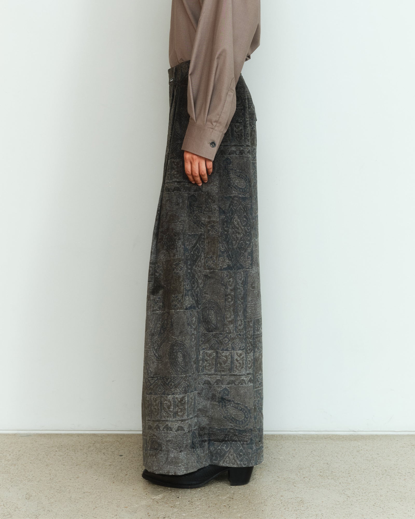 VELVET WIDE LEG SLACKS