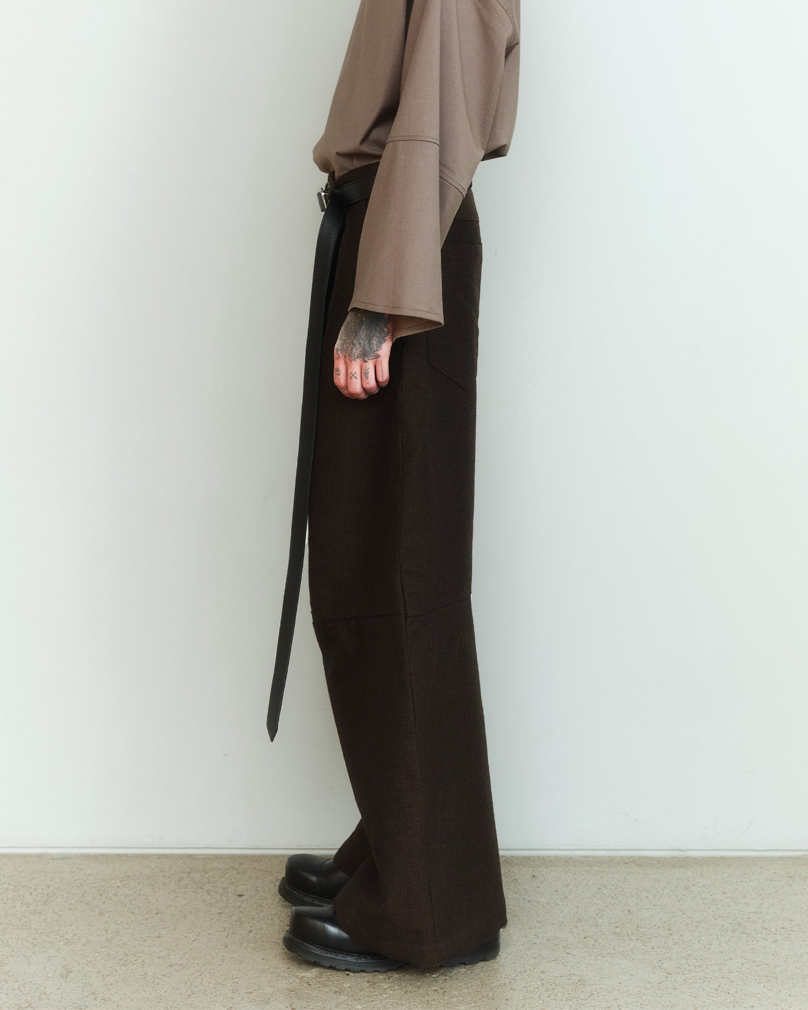 WOOL CURVED PANTS