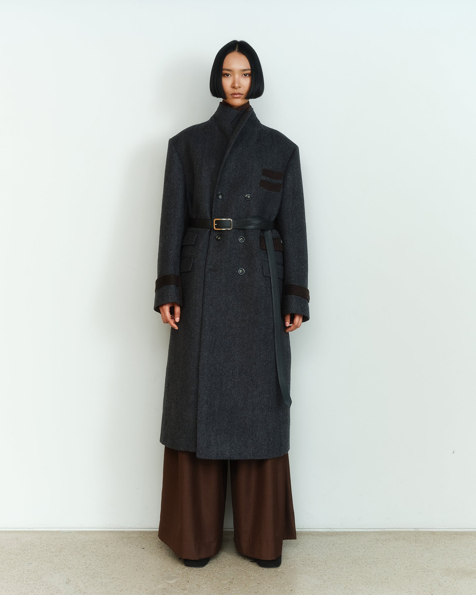 STRUCTURED WOOL COAT