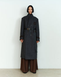 STRUCTURED WOOL COAT