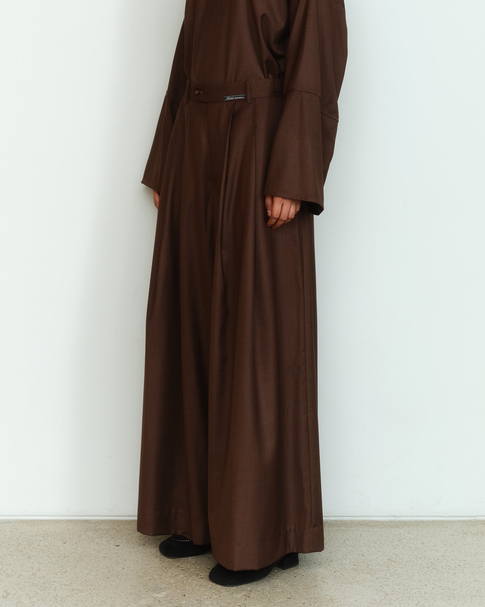 BROWN WIDE LEG SLACKS