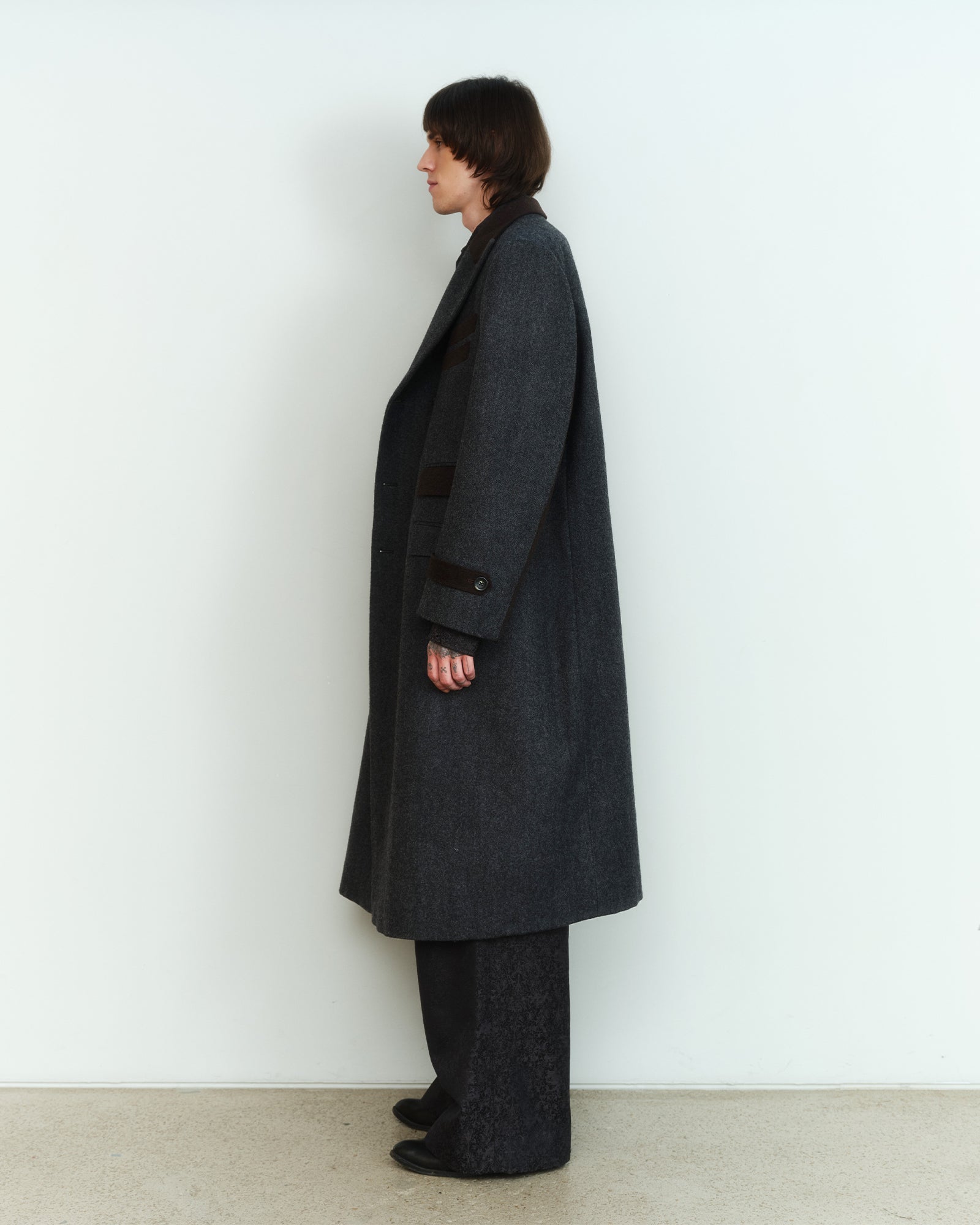 STRUCTURED WOOL COAT