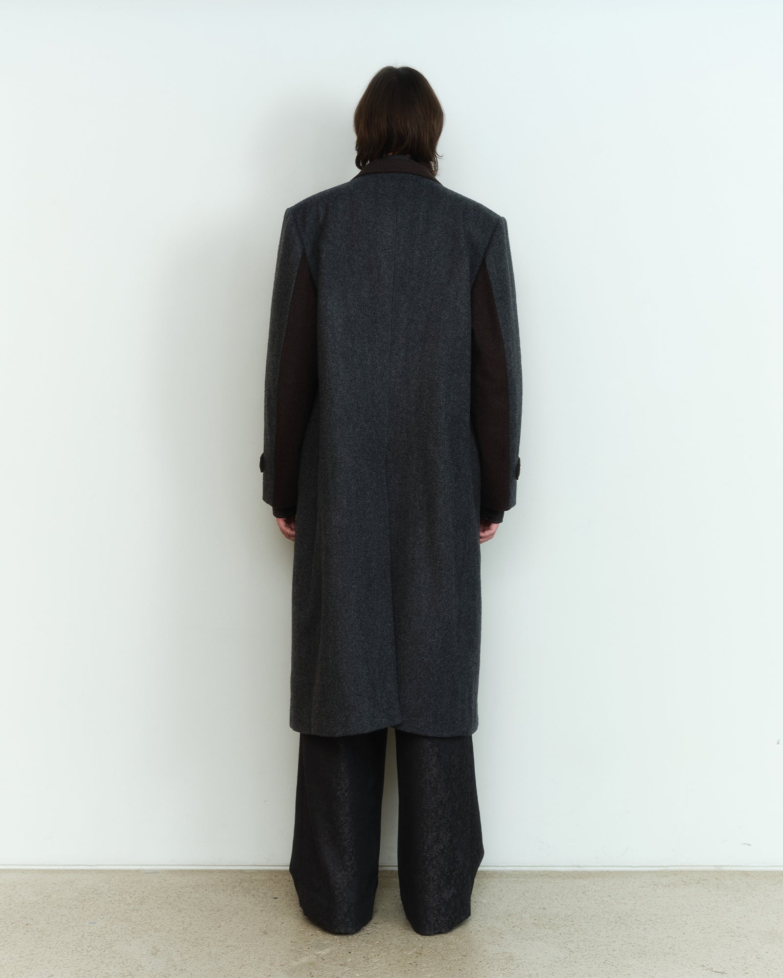 STRUCTURED WOOL COAT