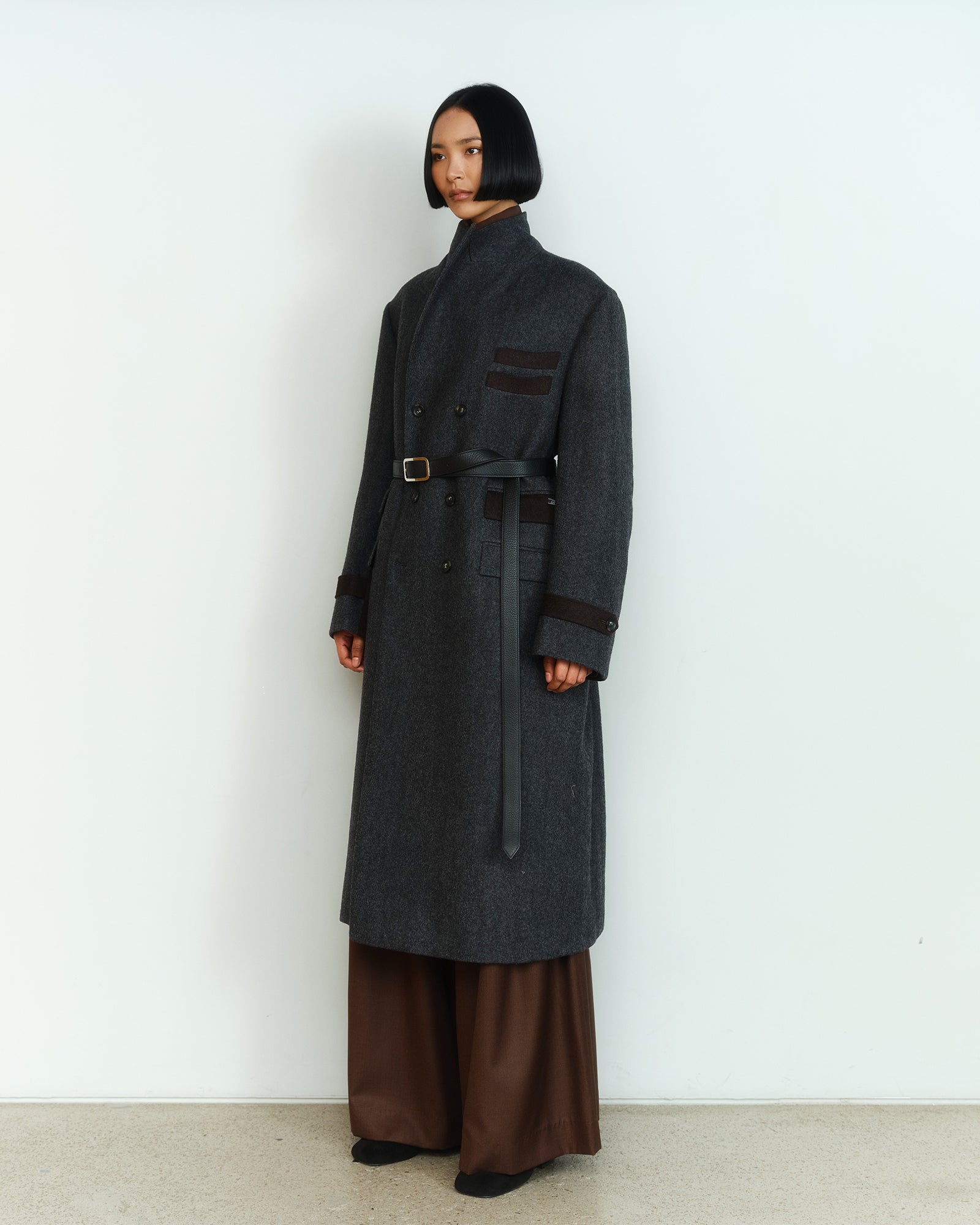 STRUCTURED WOOL COAT
